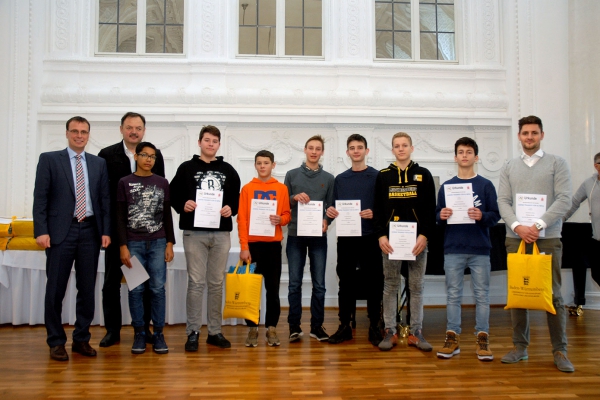 Otto-Hahn-Gymnasium Ludwigsburg – Basketball WK III Jungen – 2. Platz