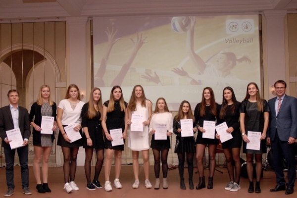 Schickhart Gymnasium Stuttgart – Volleyball WK II Mädchen– 2. Platz Bundesfinale